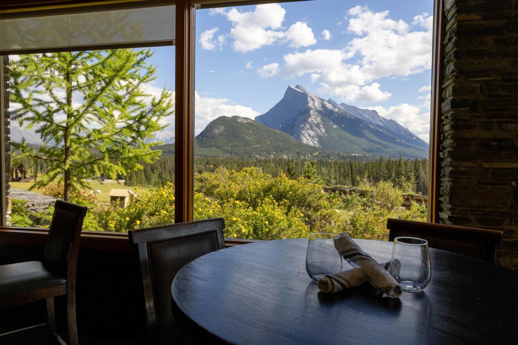 The Juniper Hotel & Bistro Banff Eksteriør bilde